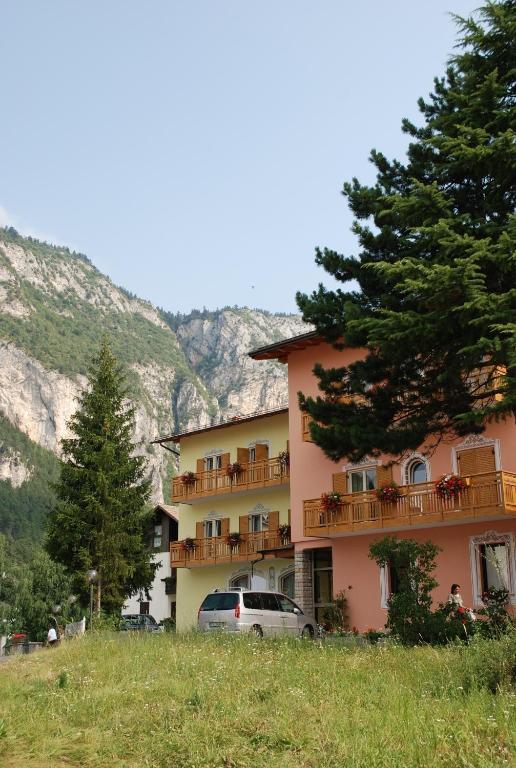 Hotel Fai Фай дела Паганела Екстериор снимка