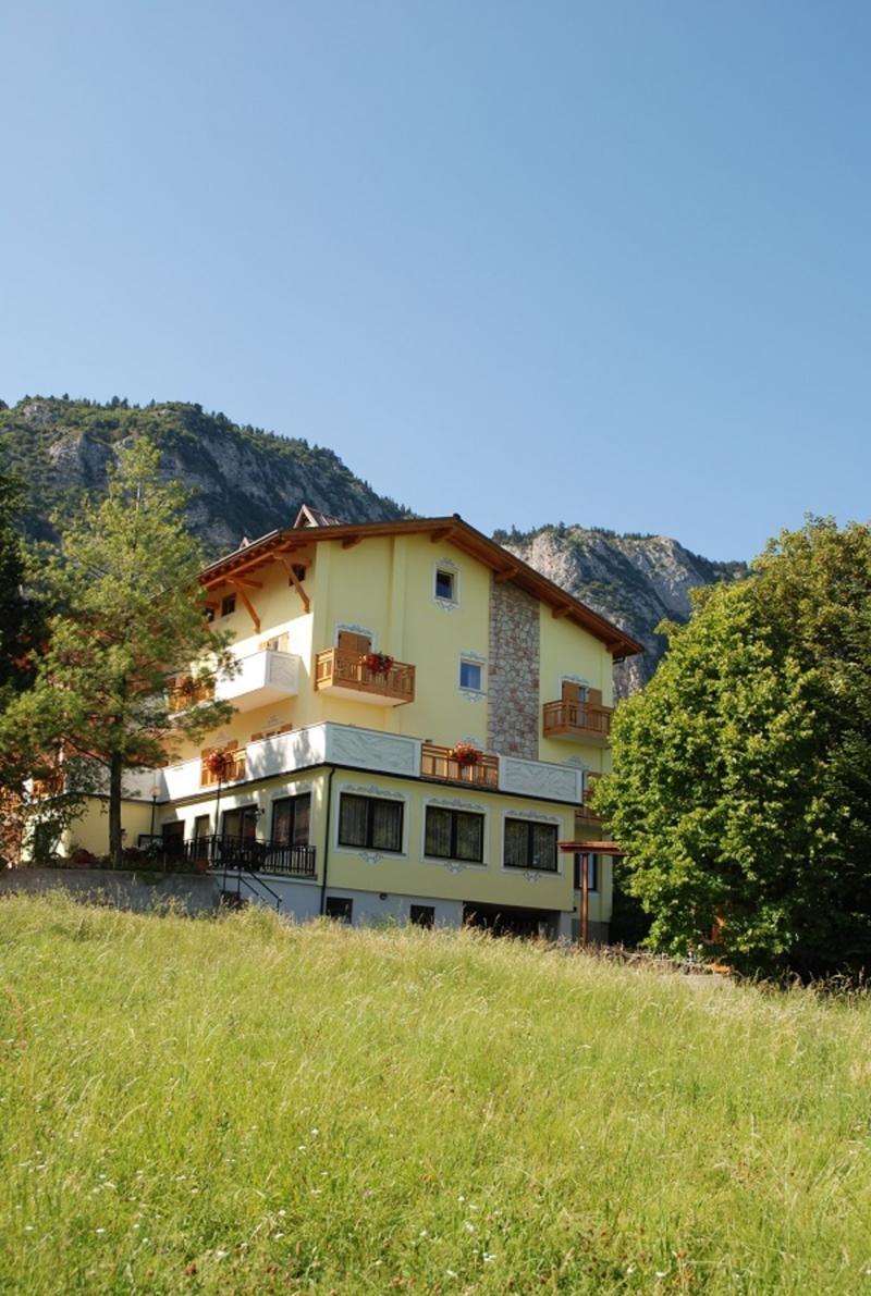Hotel Fai Фай дела Паганела Екстериор снимка